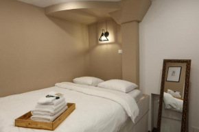 hotelise I Artist Apartment